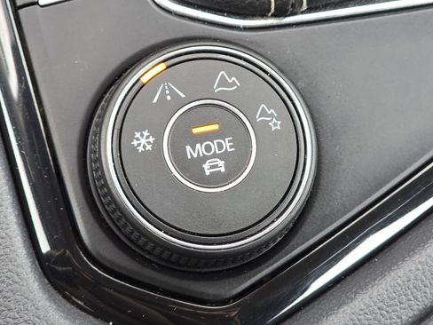 Used 2024 Volkswagen Taos S image 10