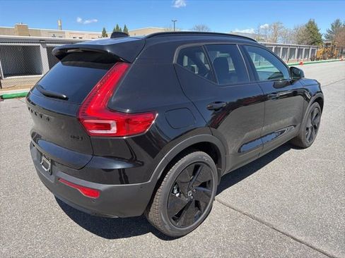 New 2026 Volvo XC40 B5 Ultra w/ Climate Package AWD/4WD image 3