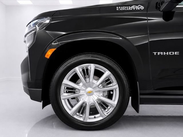 Used 2021 Chevrolet Tahoe High Country w/ Premium Package AWD/4WD image 13