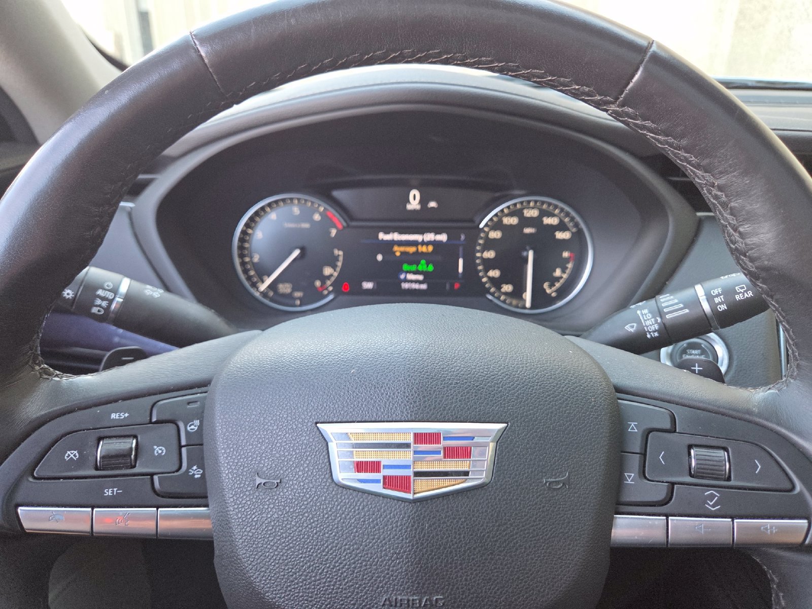 Certified 2023 Cadillac XT4 Luxury w/ Cold Weather Package FWD image 27