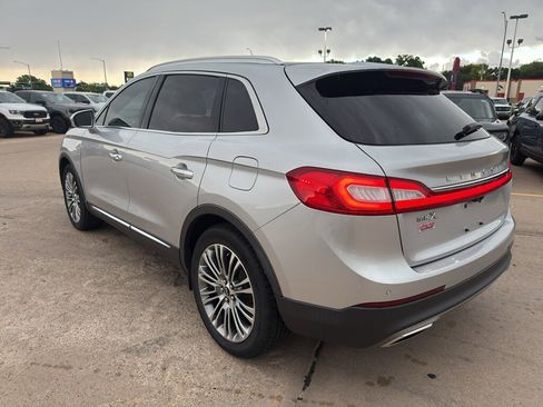 Used 2016 Lincoln MKX Reserve w/ Climate Package FWD image 10