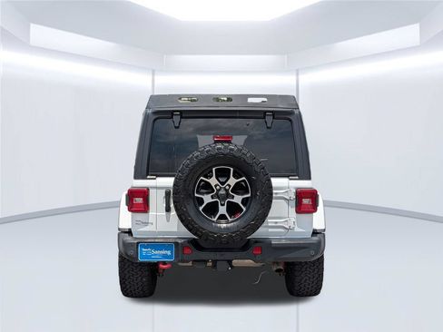 Used 2021 Jeep Wrangler Unlimited Rubicon w/ Dual Top Group AWD/4WD image 5