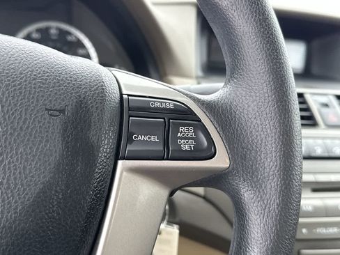 Used 2010 Honda Accord LX-P image 22