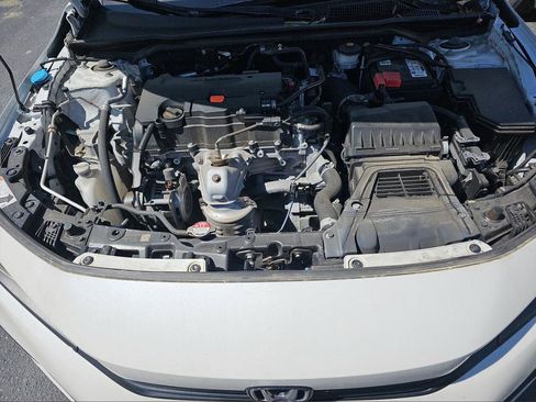 Used 2023 Honda Civic Sport image 9