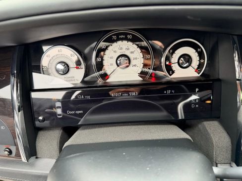 Used 2014 Rolls-Royce Wraith image 33