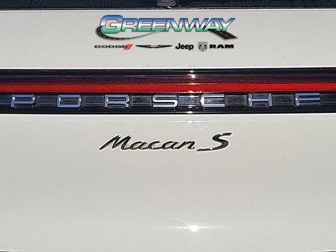 Used 2019 Porsche Macan S image 10