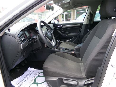 Used 2019 Volkswagen Jetta S w/ Driver Assistance Package FWD image 2