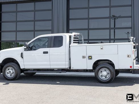 Used 2017 Ford F250 XL w/ Power Equipment Group image 5