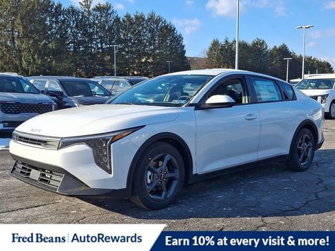 New 2026 Kia K4 LXS image 2