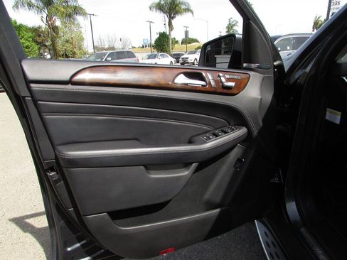 Used 2014 Mercedes-Benz ML 550 4MATIC image 5