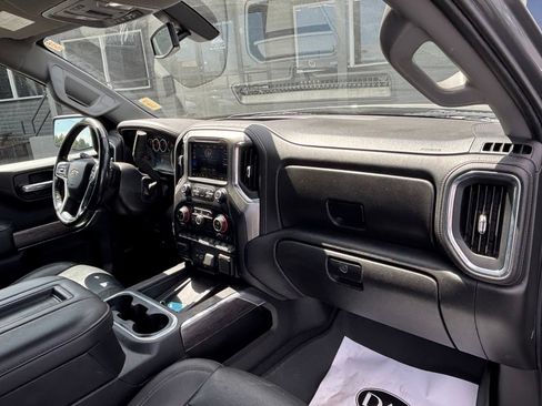 Used 2021 Chevrolet Silverado 1500 LTZ AWD/4WD image 19
