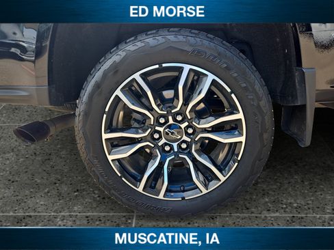 Certified 2024 Chevrolet Colorado Z71 w/ LPO, Dark Essentials Package AWD/4WD image 11