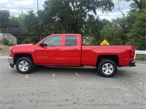 Used 2018 Chevrolet Silverado 1500 LT RWD image 8