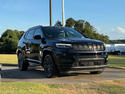 Used 2022 Jeep Compass High Altitude AWD/4WD image 1