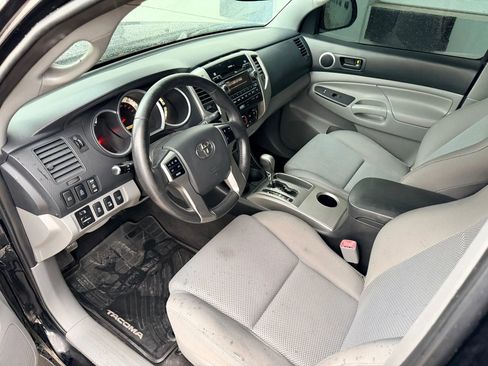Used 2012 Toyota Tacoma 4x4 Double Cab w/ TRD Off-Road Pkg image 10