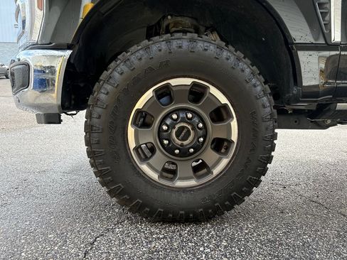 Used 2024 Ford F250 Lariat w/ Lariat Ultimate Package image 7