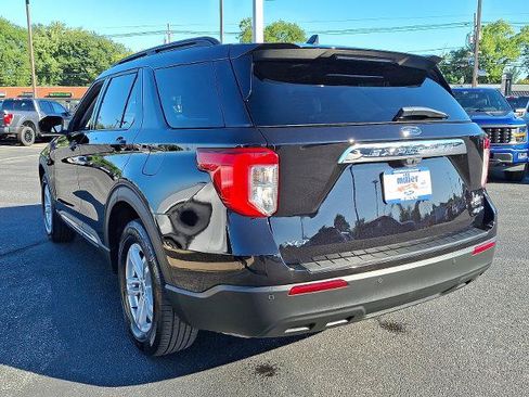 Certified 2023 Ford Explorer XLT AWD/4WD image 4