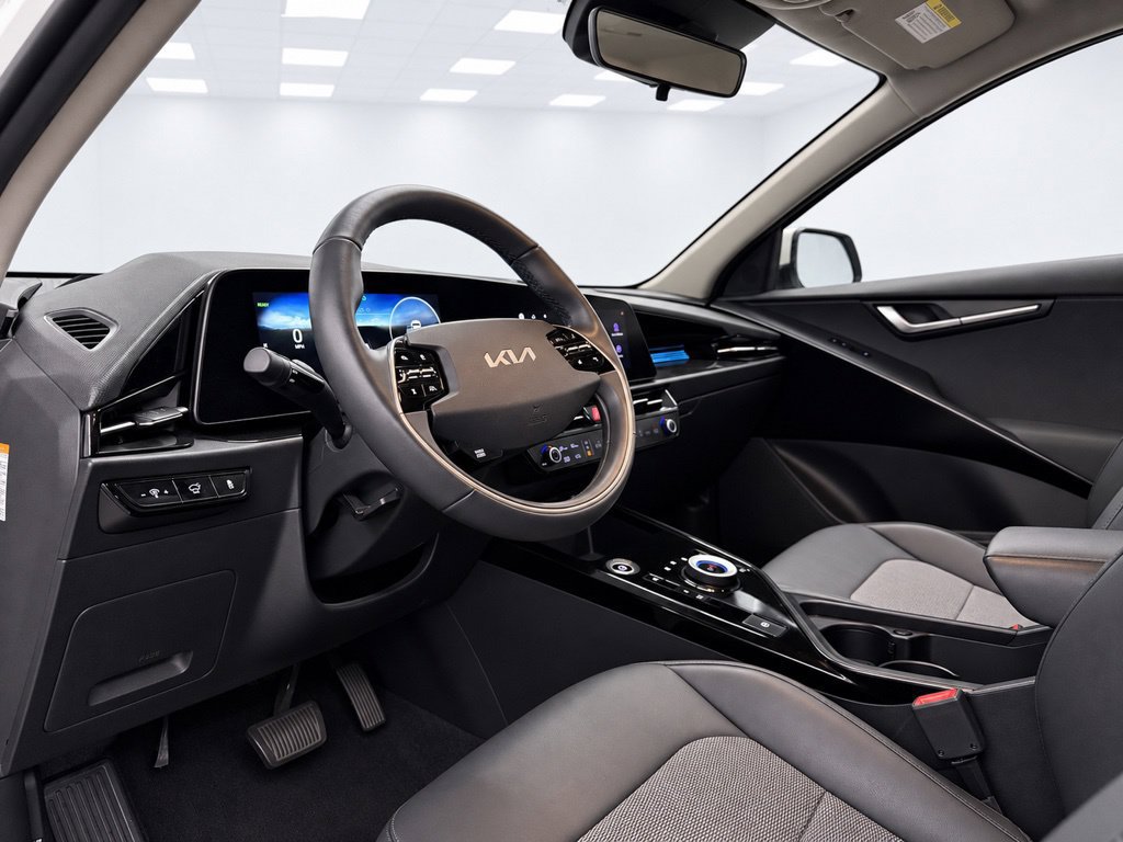 Used 2023 Kia Niro Wind w/ Wind Preserve Package FWD image 13