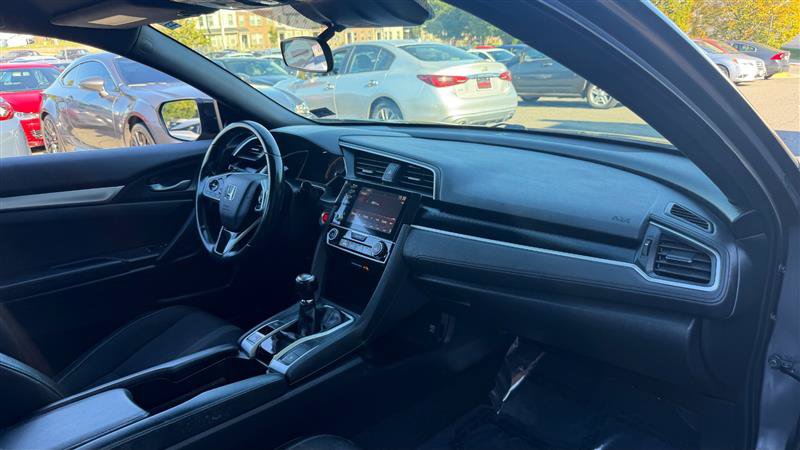 Used 2019 Honda Civic Sport image 8