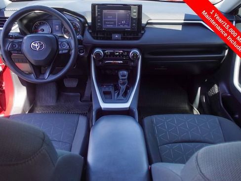 Certified 2022 Toyota RAV4 XLE w/ Convenience Package FWD image 4