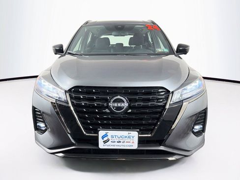 Used 2024 Nissan Kicks SR FWD image 6
