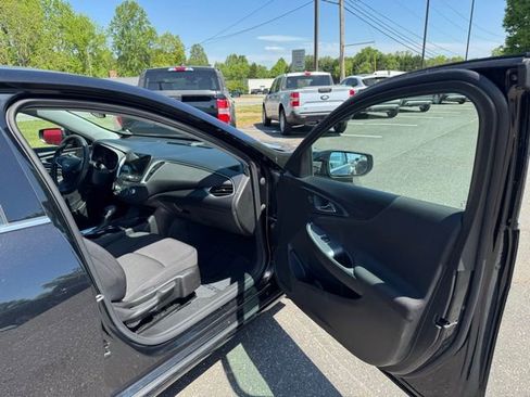 Used 2024 Chevrolet Malibu LT FWD image 15