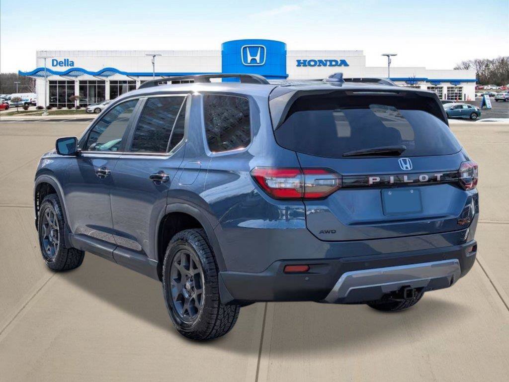 New 2026 Honda Pilot TrailSport image 5