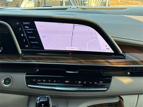 Used 2024 Cadillac Escalade Sport Platinum image 18