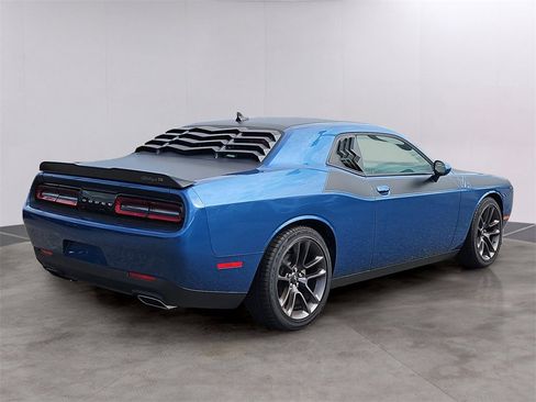 Used 2023 Dodge Challenger R/T w/ T/A Package image 4