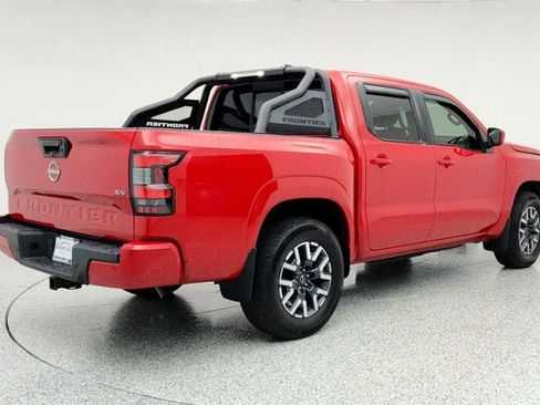 Used 2022 Nissan Frontier SV image 5