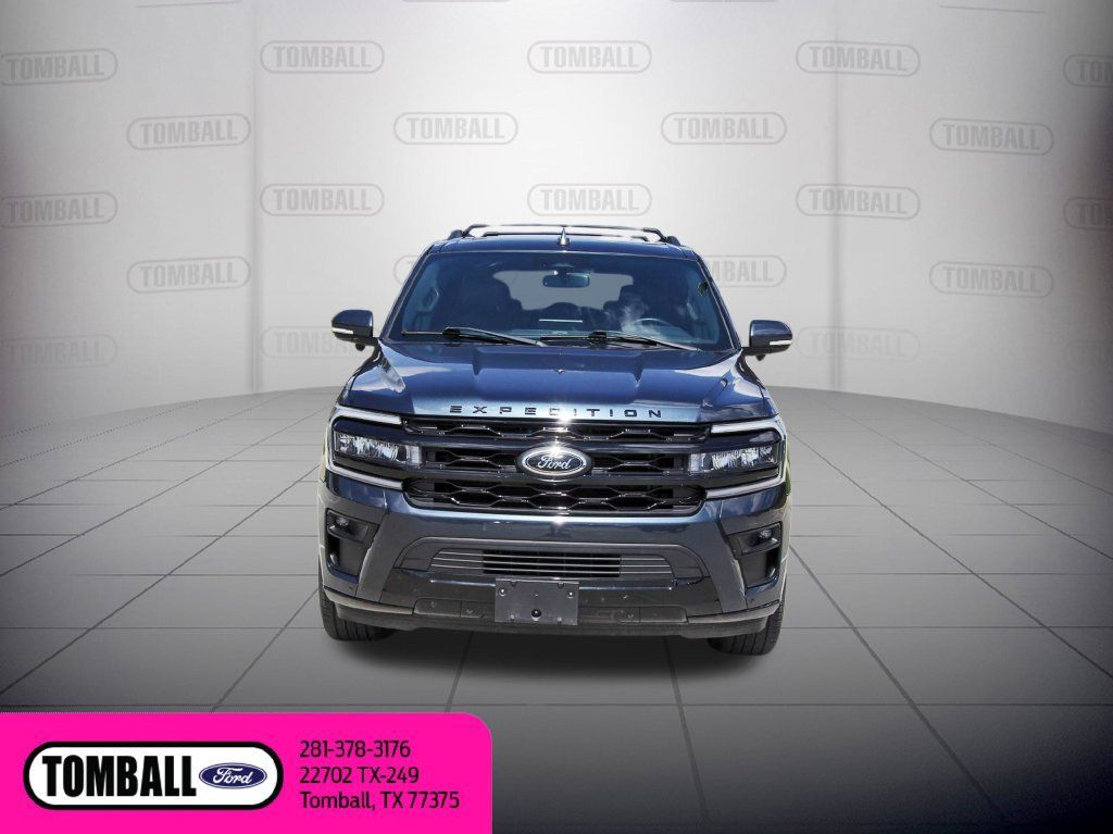 Used 2023 Ford Expedition Limited RWD image 2