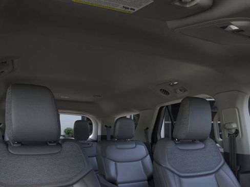 New 2026 Ford Explorer Active w/ Active Comfort Package image 23