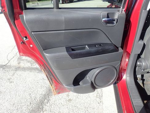 Used 2013 Jeep Compass Sport FWD image 12