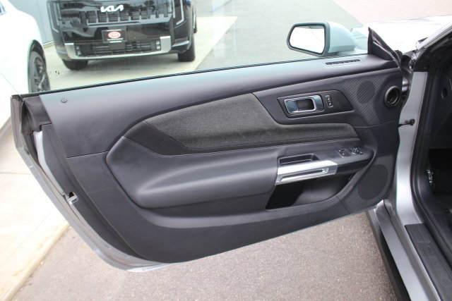 Used 2024 Ford Mustang Coupe RWD image 17