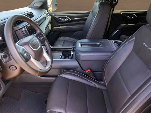 Used 2024 GMC Yukon XL Denali w/ Max Trailering Package AWD/4WD image 9