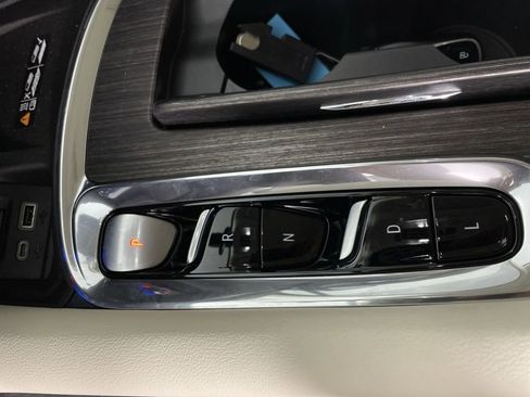 Used 2023 Buick Enclave Avenir w/ Trailering Package, 5000 lbs. FWD image 16