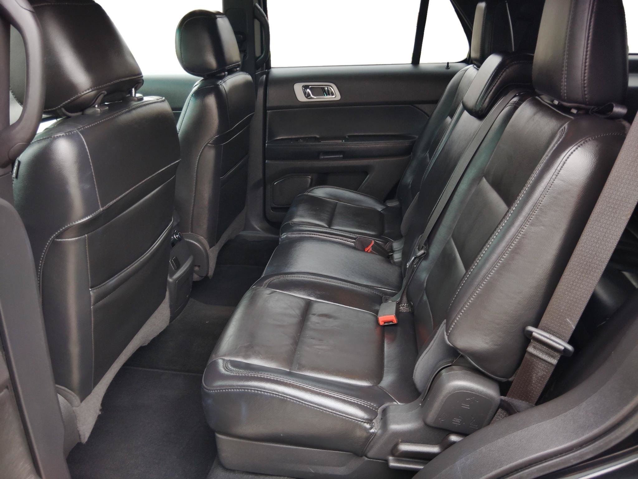 Used 2011 Ford Explorer XLT w/ 202A Rapid Spec Order Code FWD image 21