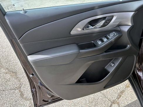 Certified 2023 Chevrolet Traverse LT w/ LPO, Floor Liner Package image 15