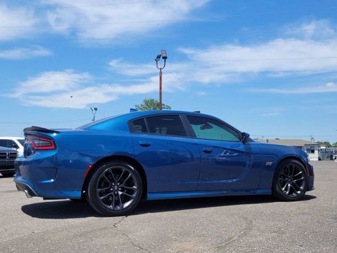 Used 2020 Dodge Charger Scat Pack RWD image 4