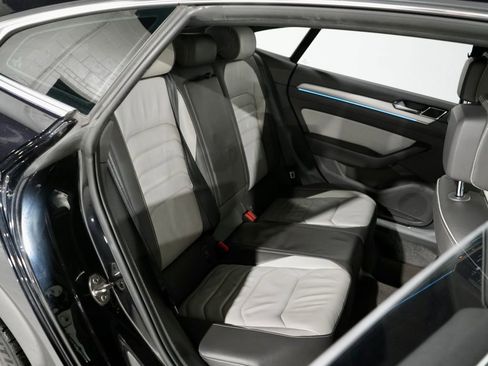 Used 2020 Volkswagen Arteon SEL Premium image 31