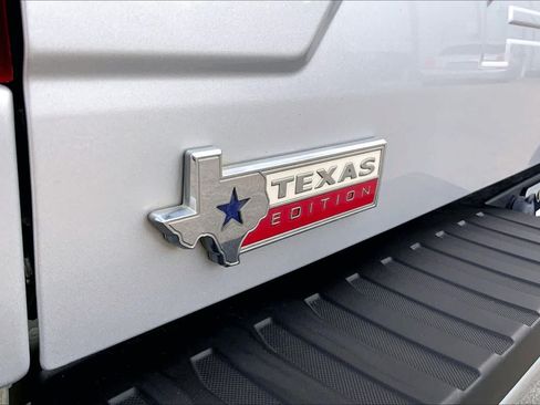 Used 2018 Ford F150 XLT w/ Equipment Group 302A Luxury RWD image 9