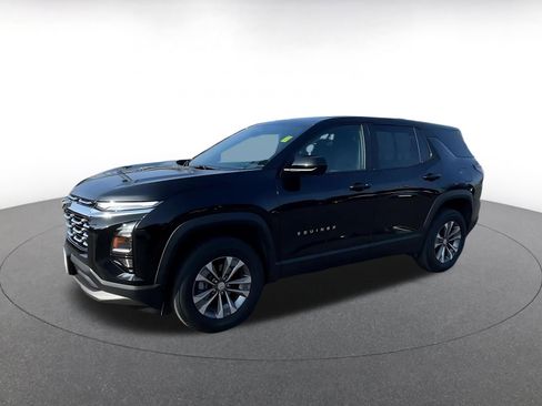 Used 2025 Chevrolet Equinox LT image 8