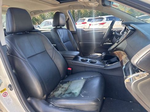 Used 2014 Toyota Avalon XLE Touring FWD image 8