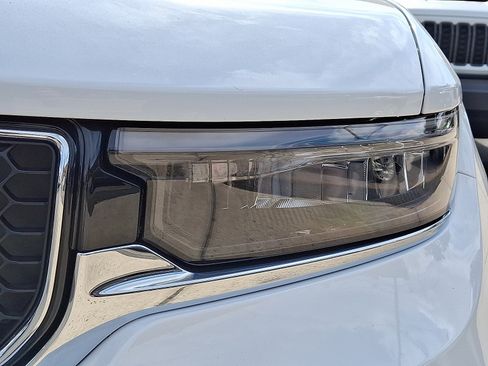 New 2025 Jeep Grand Cherokee L Overland image 4