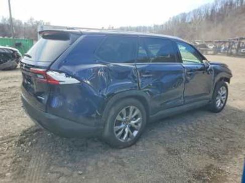 Used 2025 Toyota Grand Highlander AWD image 4