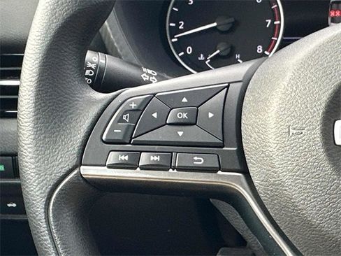 New 2025 Nissan Sentra SV w/ Trunk Package image 37