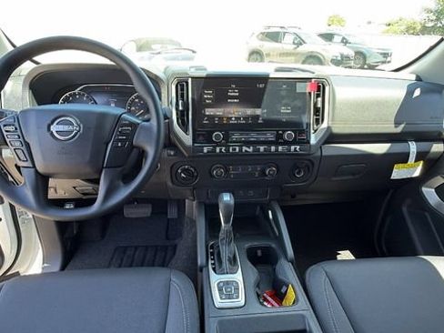 New 2026 Nissan Frontier SV w/ Tow Package AWD/4WD image 17
