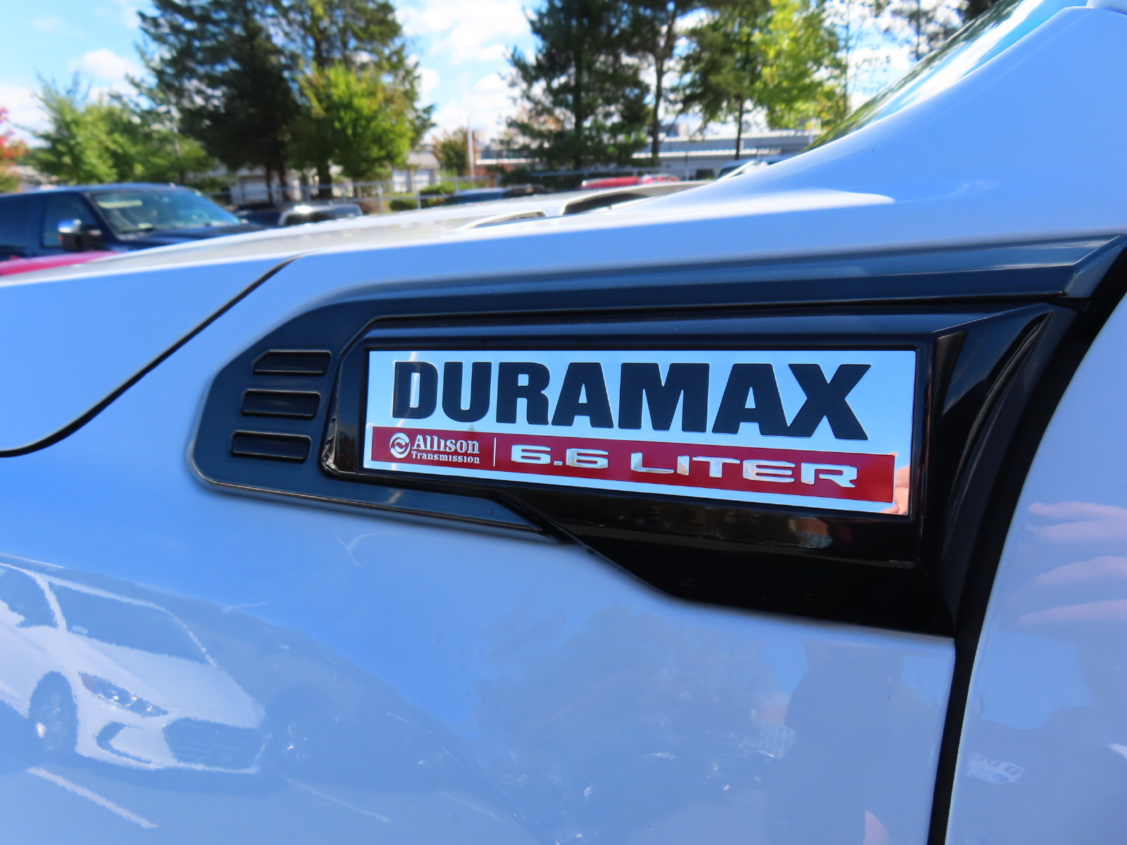 Used 2024 GMC Sierra 2500 AT4 w/ AT4 Premium Plus Package AWD/4WD image 8