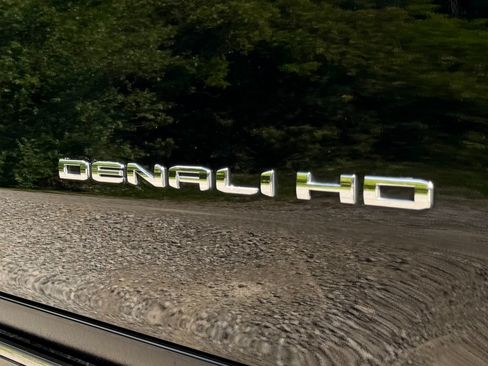 Used 2024 GMC Sierra 3500 Denali Ultimate AWD/4WD image 73