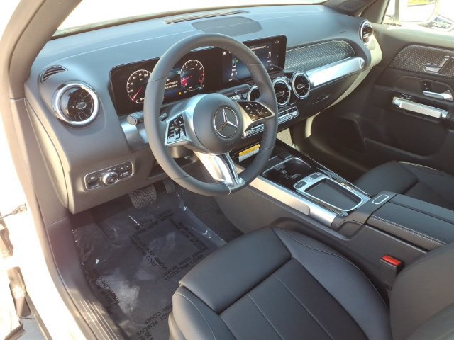 New 2026 Mercedes-Benz GLB 250 image 13